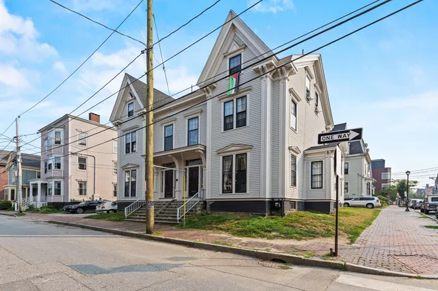 $359,000 | 126 Winter Street, Unit 1, Portland, ME 04102