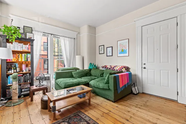 $359,000 | 126 Winter Street, Unit 1, Portland, ME 04102