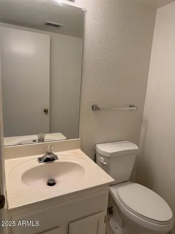 $2,500 | 17430 North 47th Street, Phoenix, AZ 85032