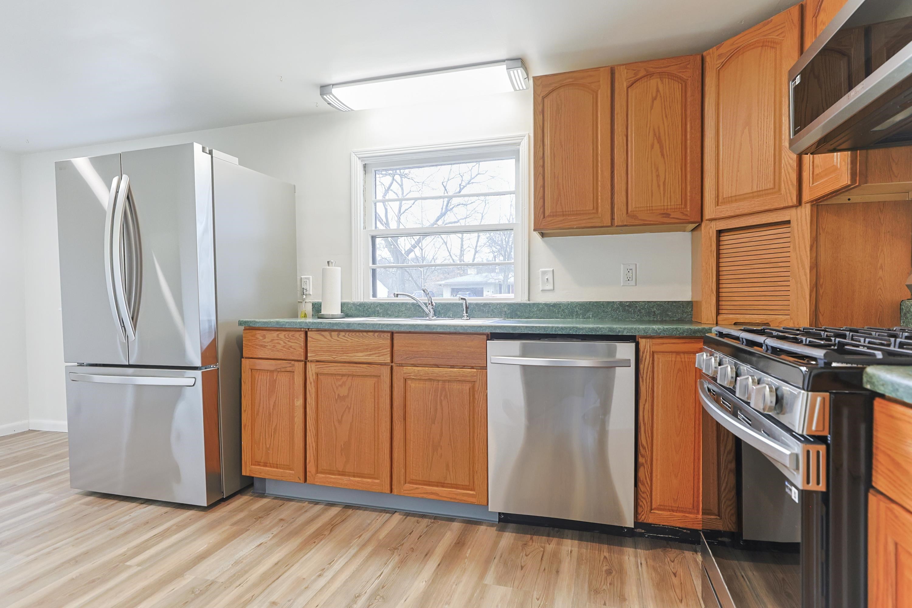 55136 Sundown Road South Bend, IN 46628 - Photo 11 of 36