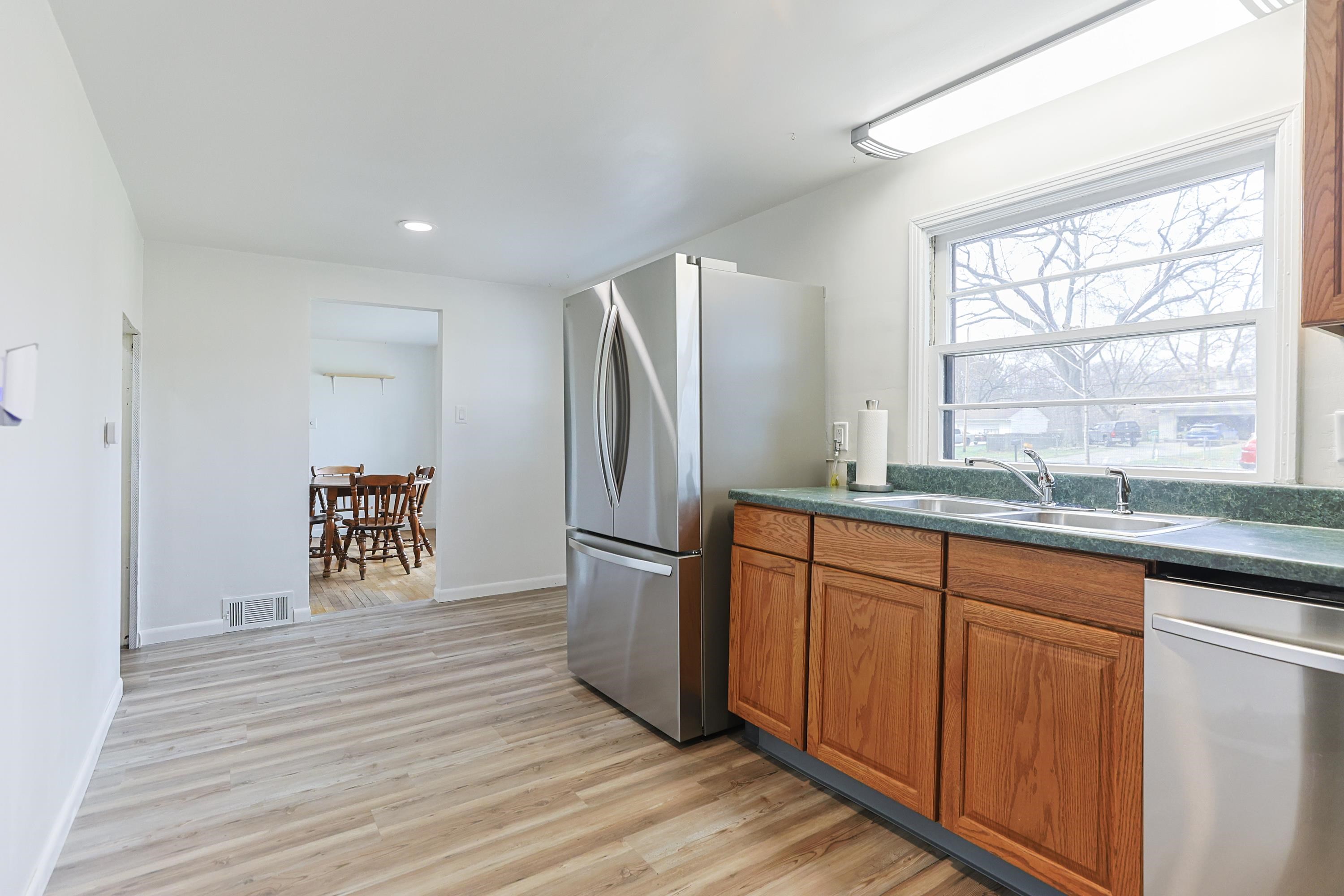 55136 Sundown Road South Bend, IN 46628 - Photo 12 of 36