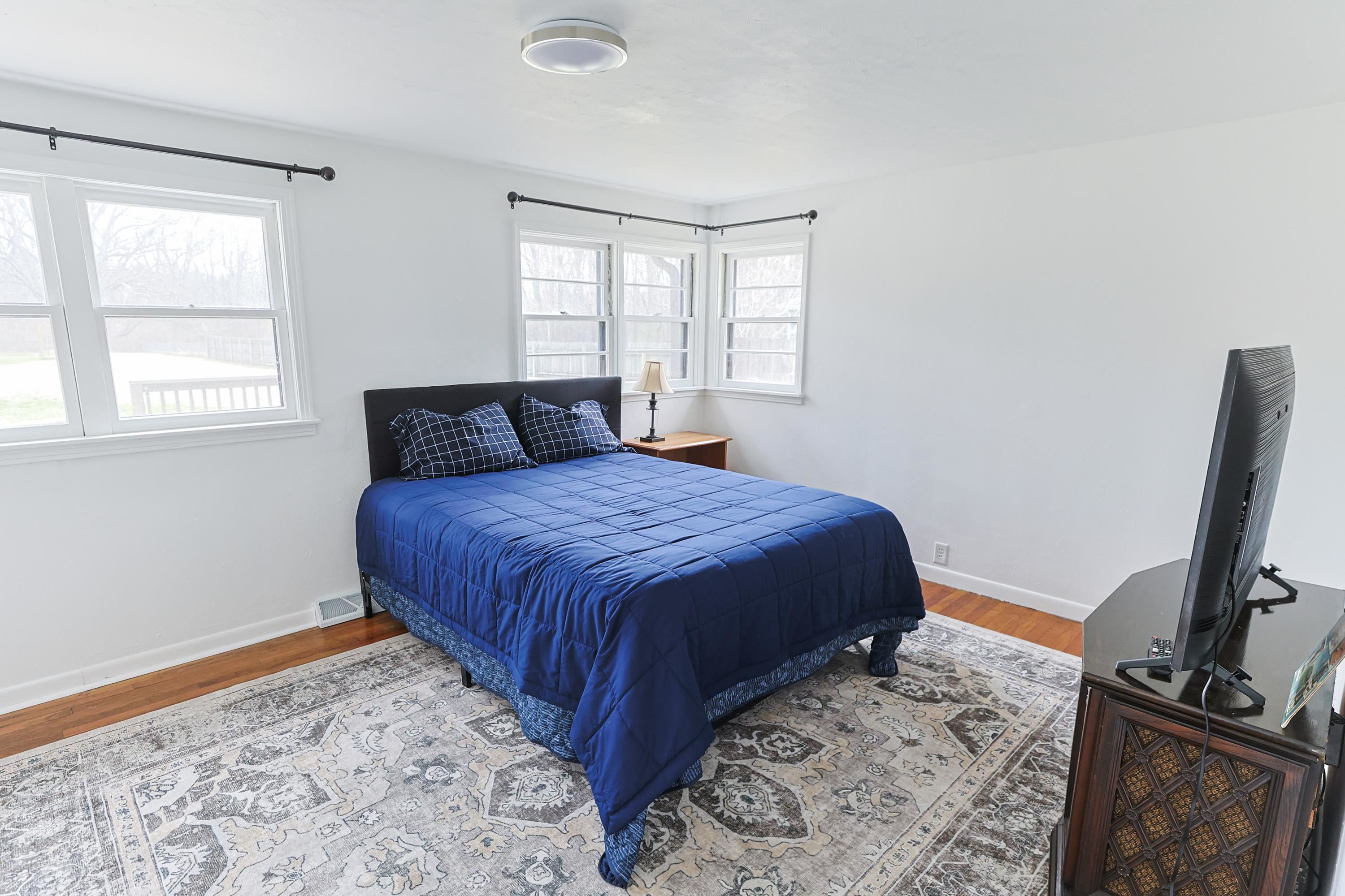 55136 Sundown Road South Bend, IN 46628 - Photo 17 of 36