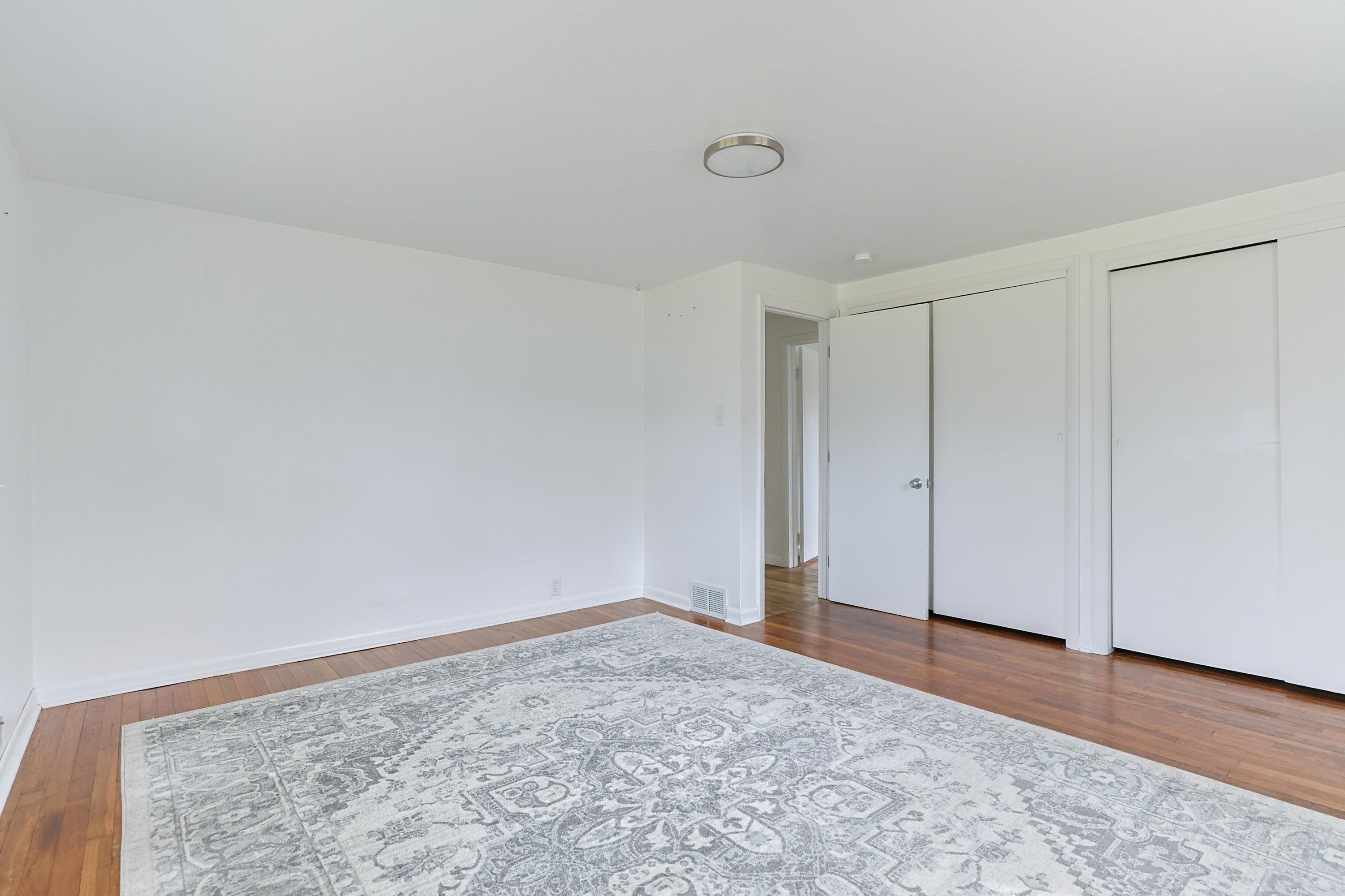 55136 Sundown Road South Bend, IN 46628 - Photo 20 of 36