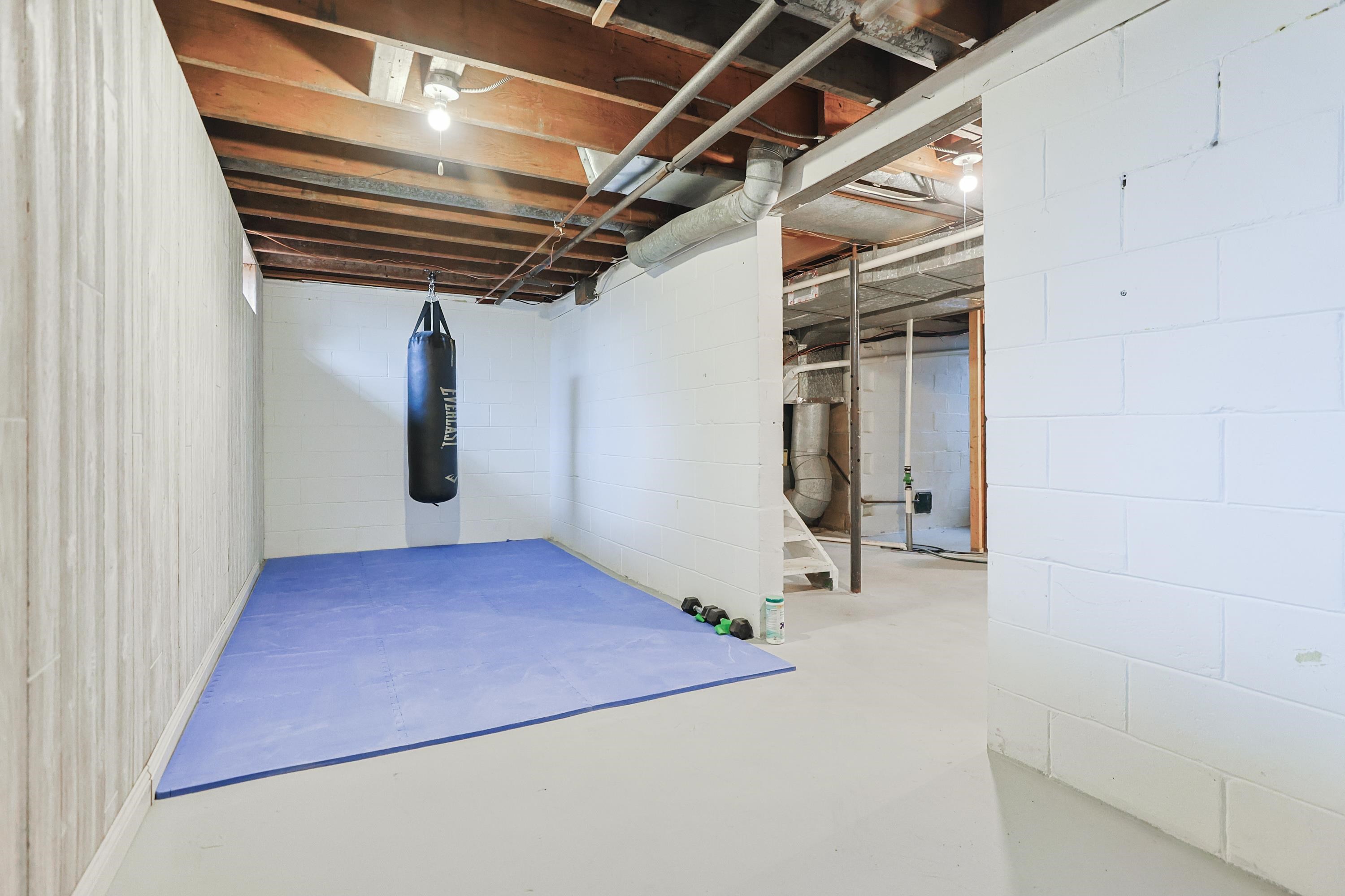 55136 Sundown Road South Bend, IN 46628 - Photo 25 of 36