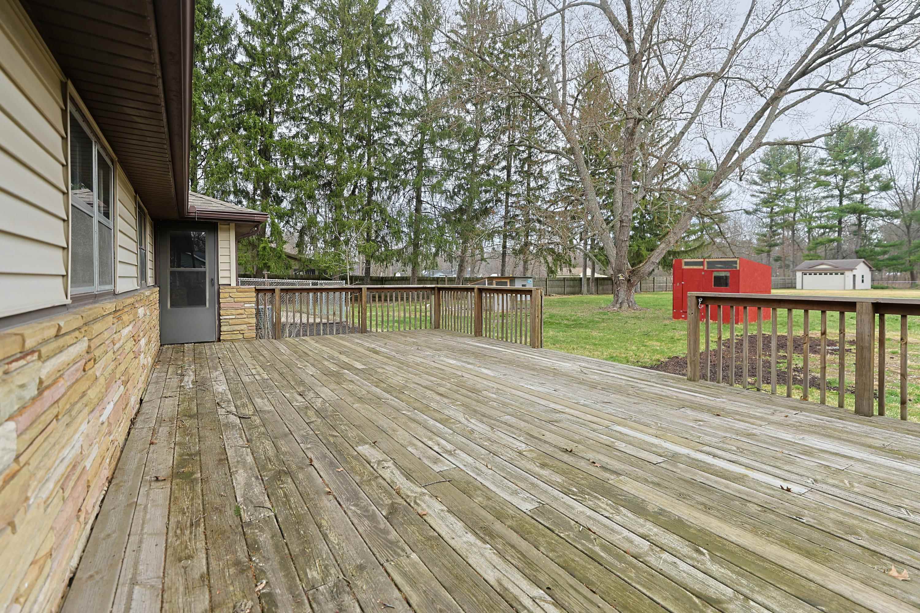 55136 Sundown Road South Bend, IN 46628 - Photo 28 of 36