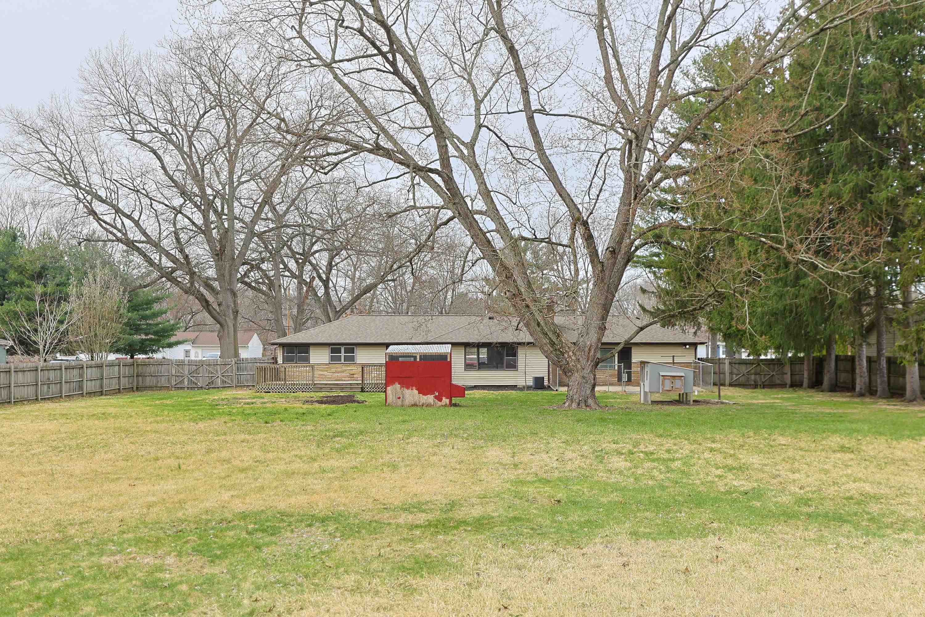 55136 Sundown Road South Bend, IN 46628 - Photo 32 of 36