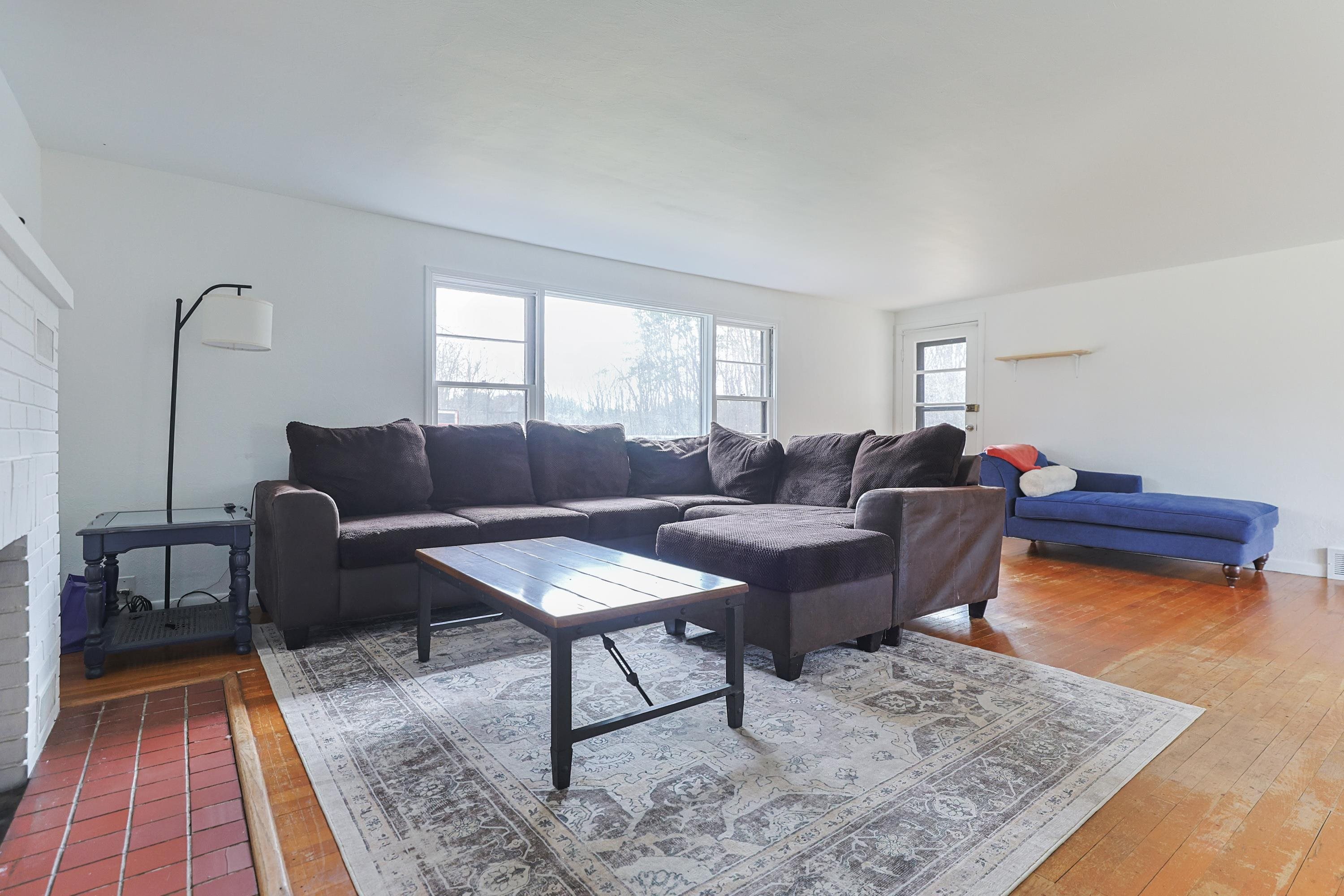 55136 Sundown Road South Bend, IN 46628 - Photo 6 of 36