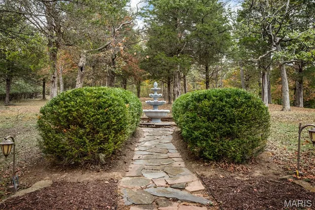 $945,900 | 1075 Eureka Road, Eureka, MO 63025