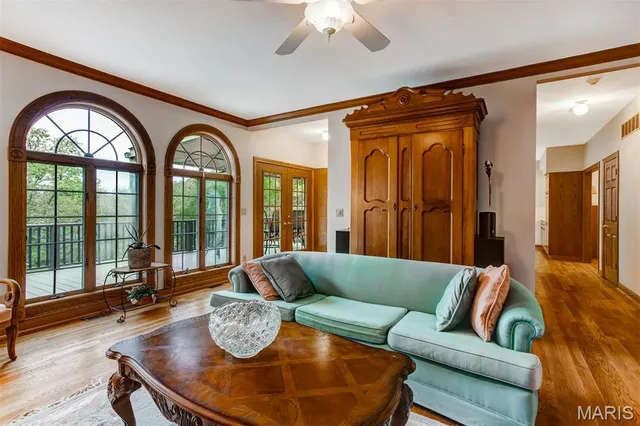 $945,900 | 1075 Eureka Road, Eureka, MO 63025