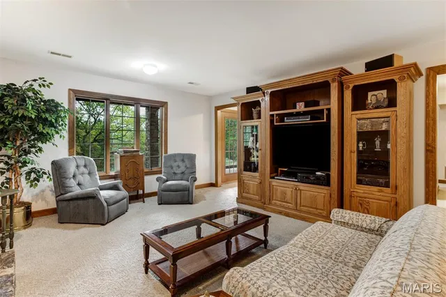 $945,900 | 1075 Eureka Road, Eureka, MO 63025