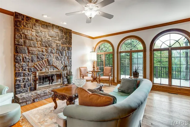 $945,900 | 1075 Eureka Road, Eureka, MO 63025