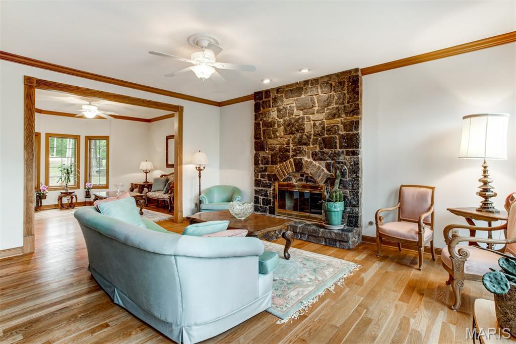 1075 Eureka Road Eureka, MO 63025 - Photo 10 of 87