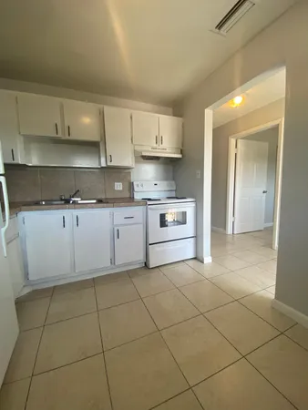 $1,700 | 3206 Louisiana Avenue, Unit 6, Fort Pierce, FL 34947