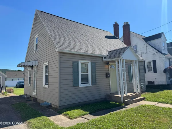 $1,375 | 205 Martzville Road, Berwick, PA 18603