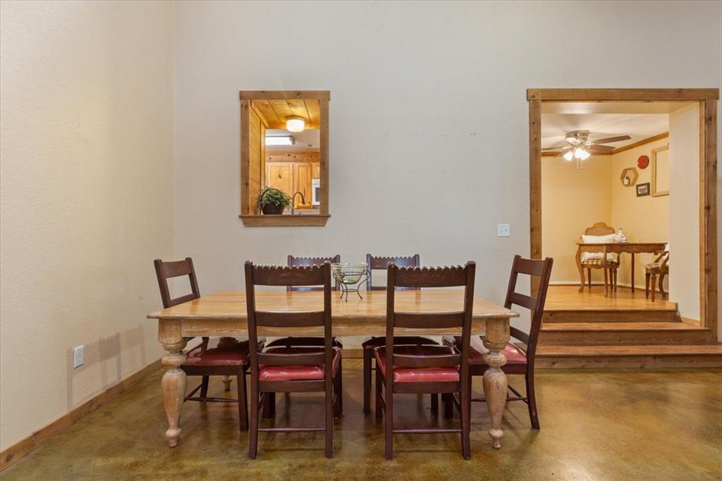 174 Ross Rd Spur Waco, TX 76705 - Photo 18 of 40 Great room dining or could be additional living