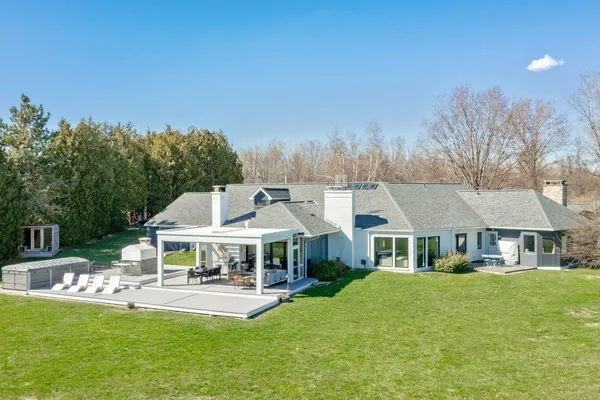 $2,435,000 | 431 McGregor Point, Alburgh, VT 05440