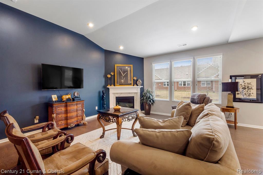 48756 Rockview Road Novi, MI 48374 - Photo 8 of 35