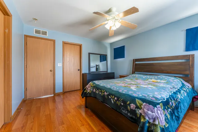 $255,000 | 946 Biltmore Court, Romeoville, IL 60446