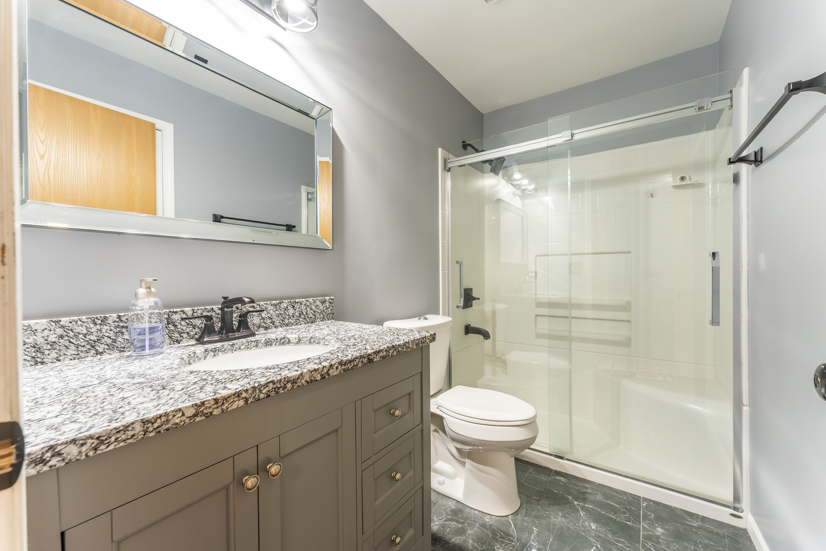 946 Biltmore Court Romeoville, IL 60446 - Photo 14 of 25