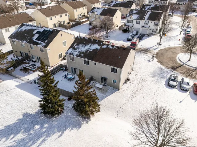 $255,000 | 946 Biltmore Court, Romeoville, IL 60446