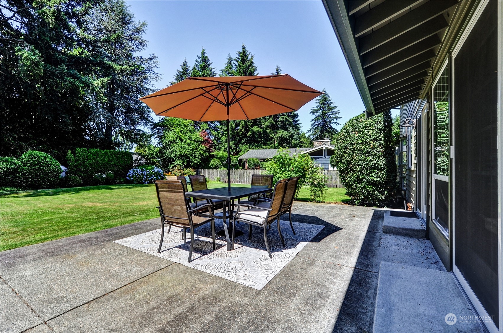 25 Cascade Key Bellevue, WA 98006 - Photo 26 of 33 a view of a backyard with furniture and backyard