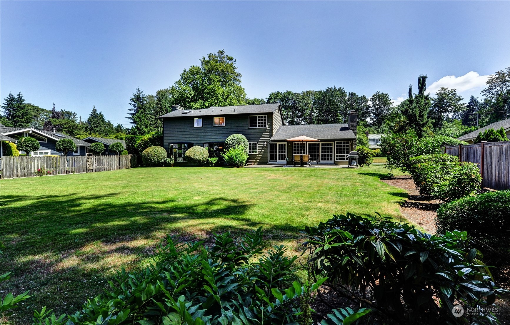 25 Cascade Key Bellevue, WA 98006 - Photo 27 of 33 a view of a house with a yard