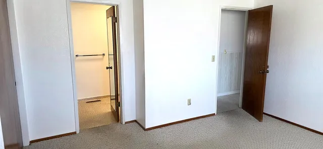 a view of walk in closet