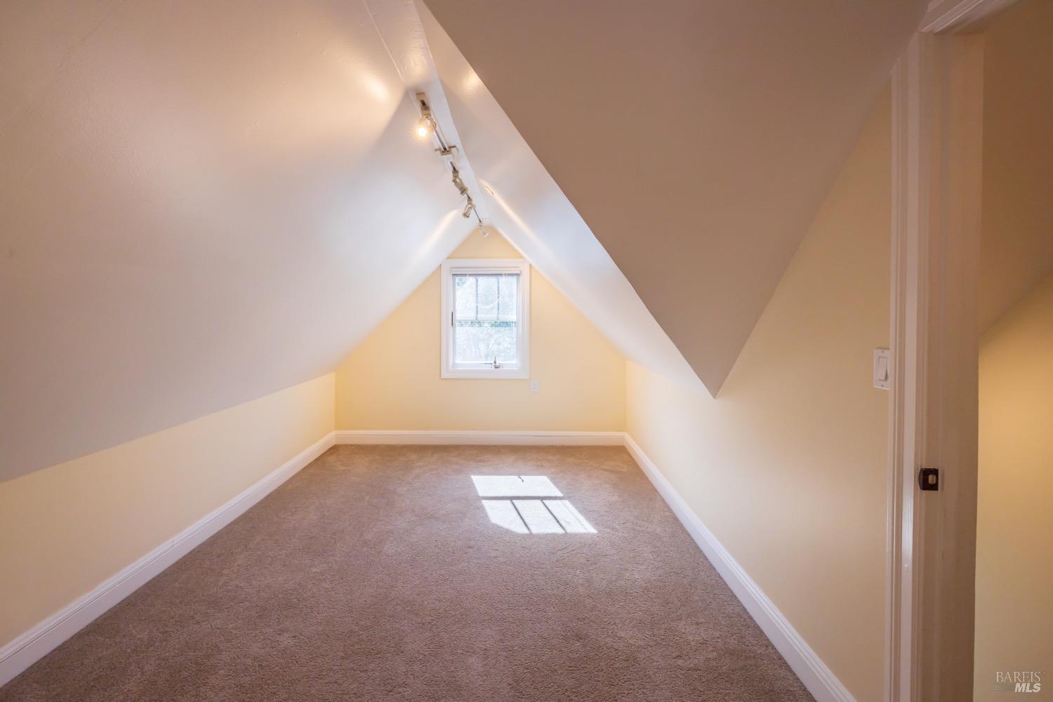 2020-2022 Fifth Avenue San Rafael, CA 94901 - Photo 11 of 22 2020 bedroom