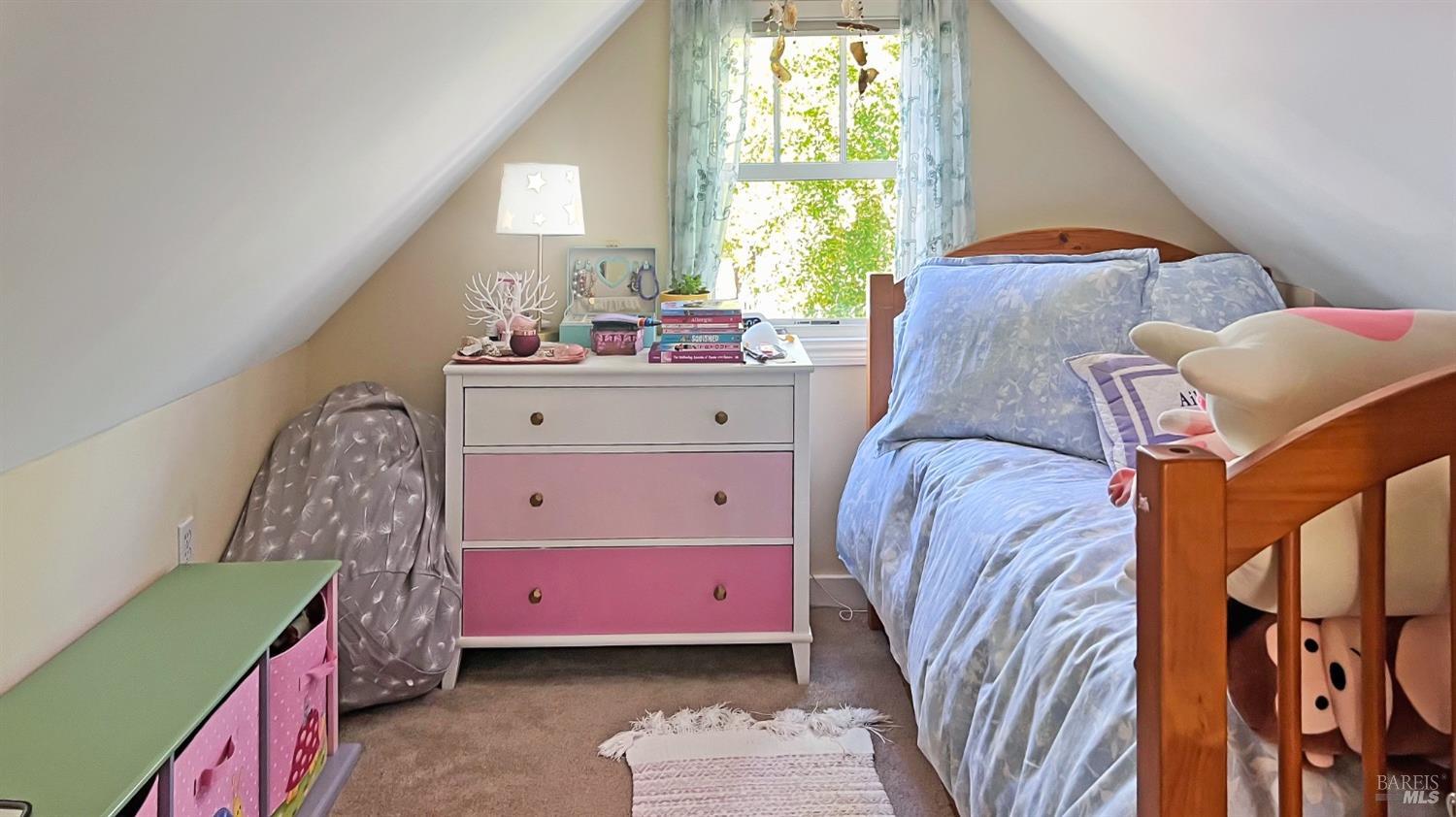 2020-2022 Fifth Avenue San Rafael, CA 94901 - Photo 17 of 22 2022 Bedroom