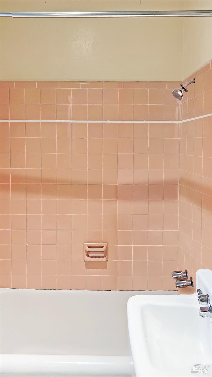 2020-2022 Fifth Avenue San Rafael, CA 94901 - Photo 19 of 22 2022 Bathroom