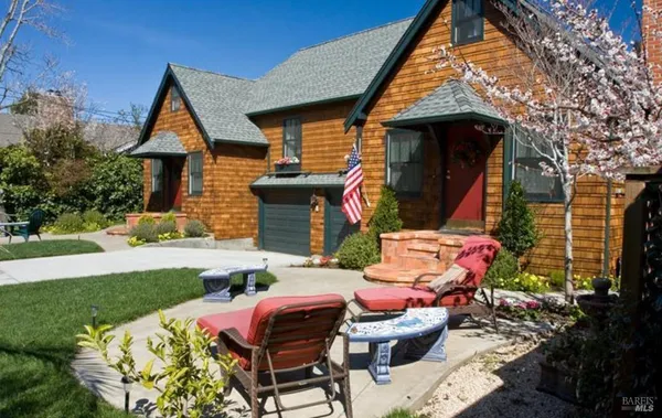 $1,485,000 | 2020-2022 Fifth Avenue, San Rafael, CA 94901