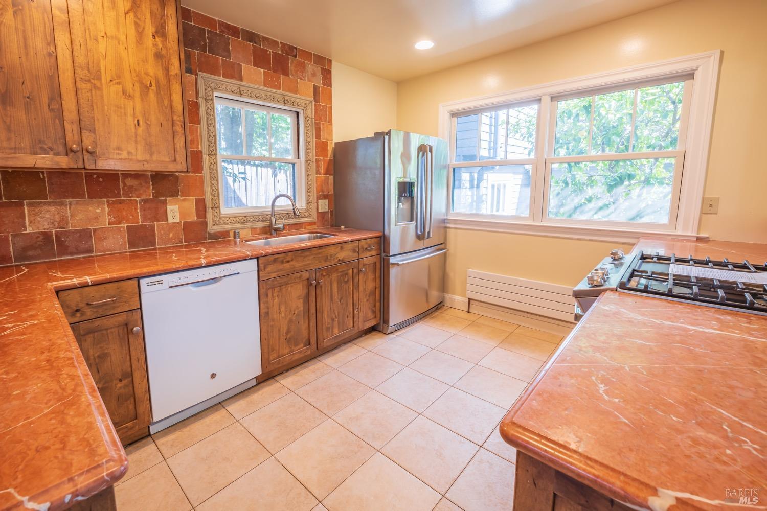 2020-2022 Fifth Avenue San Rafael, CA 94901 - Photo 6 of 22 2020 Kitchen