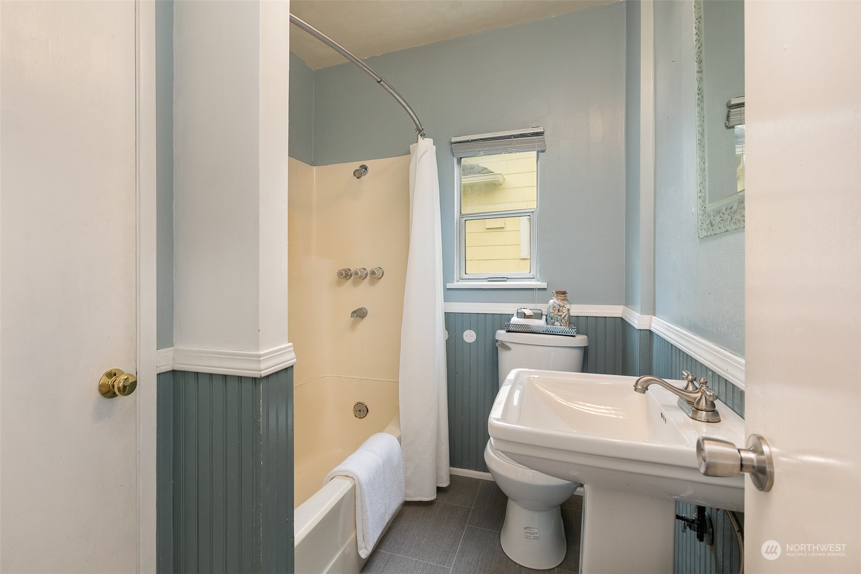 1401 Rockefeller Avenue Everett, WA 98201 - Photo 16 of 26