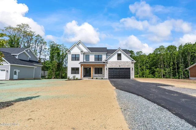 $739,900 | 25 Teakwood Drive, Clifton Park, NY 12065