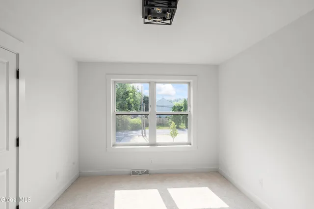 $739,900 | 25 Teakwood Drive, Clifton Park, NY 12065