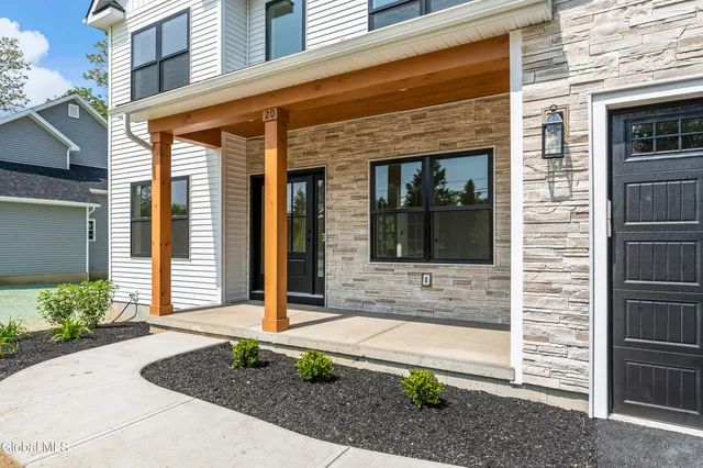 $739,900 | 25 Teakwood Drive, Clifton Park, NY 12065