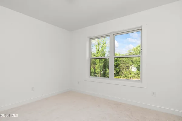 $739,900 | 25 Teakwood Drive, Clifton Park, NY 12065