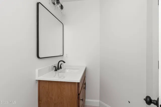 $739,900 | 25 Teakwood Drive, Clifton Park, NY 12065