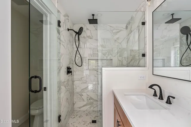 $739,900 | 25 Teakwood Drive, Clifton Park, NY 12065