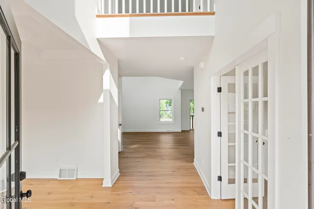 $739,900 | 25 Teakwood Drive, Clifton Park, NY 12065