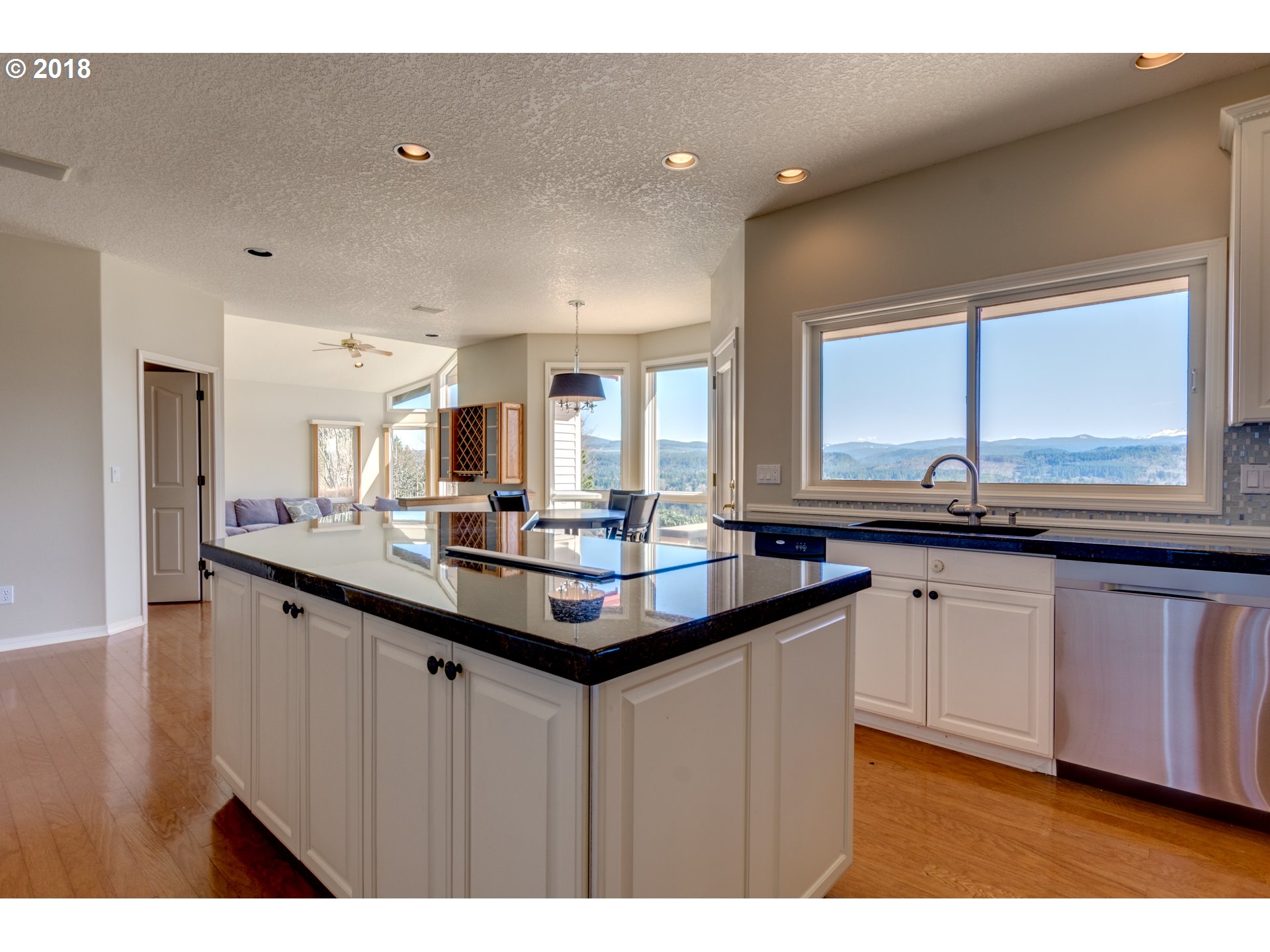 14900 Southeast Bluff Road Sandy, OR 97055 - Photo 10 of 32 Gallery Image 10
