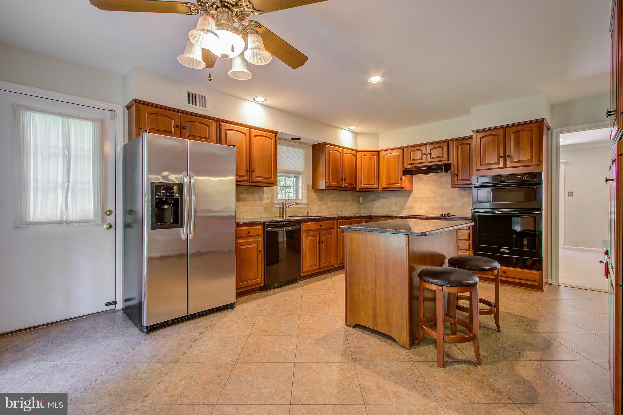 11904 State Rte 4707 Reston, VA 20191 - Photo 13 of 36