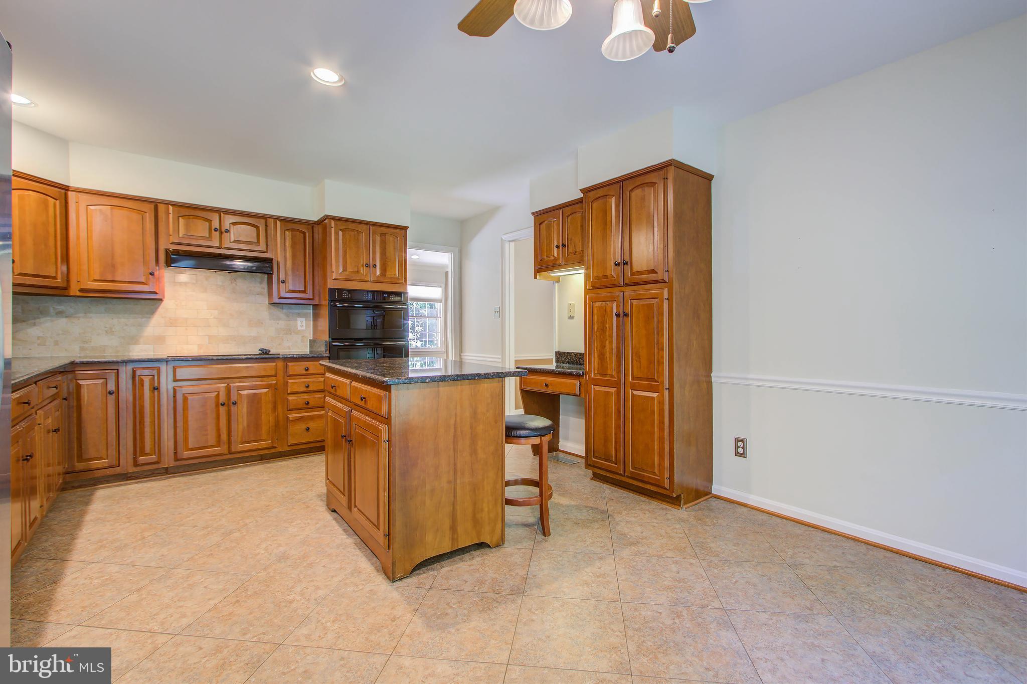 11904 State Rte 4707 Reston, VA 20191 - Photo 14 of 36