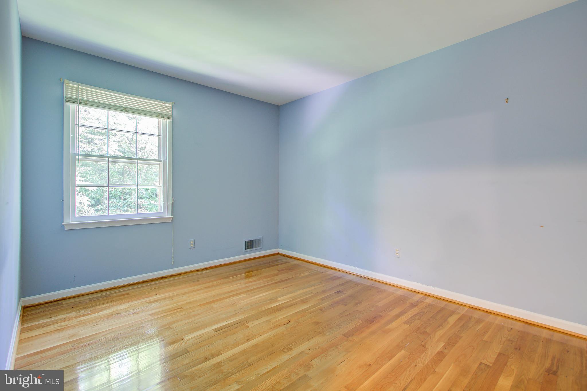 11904 State Rte 4707 Reston, VA 20191 - Photo 18 of 36