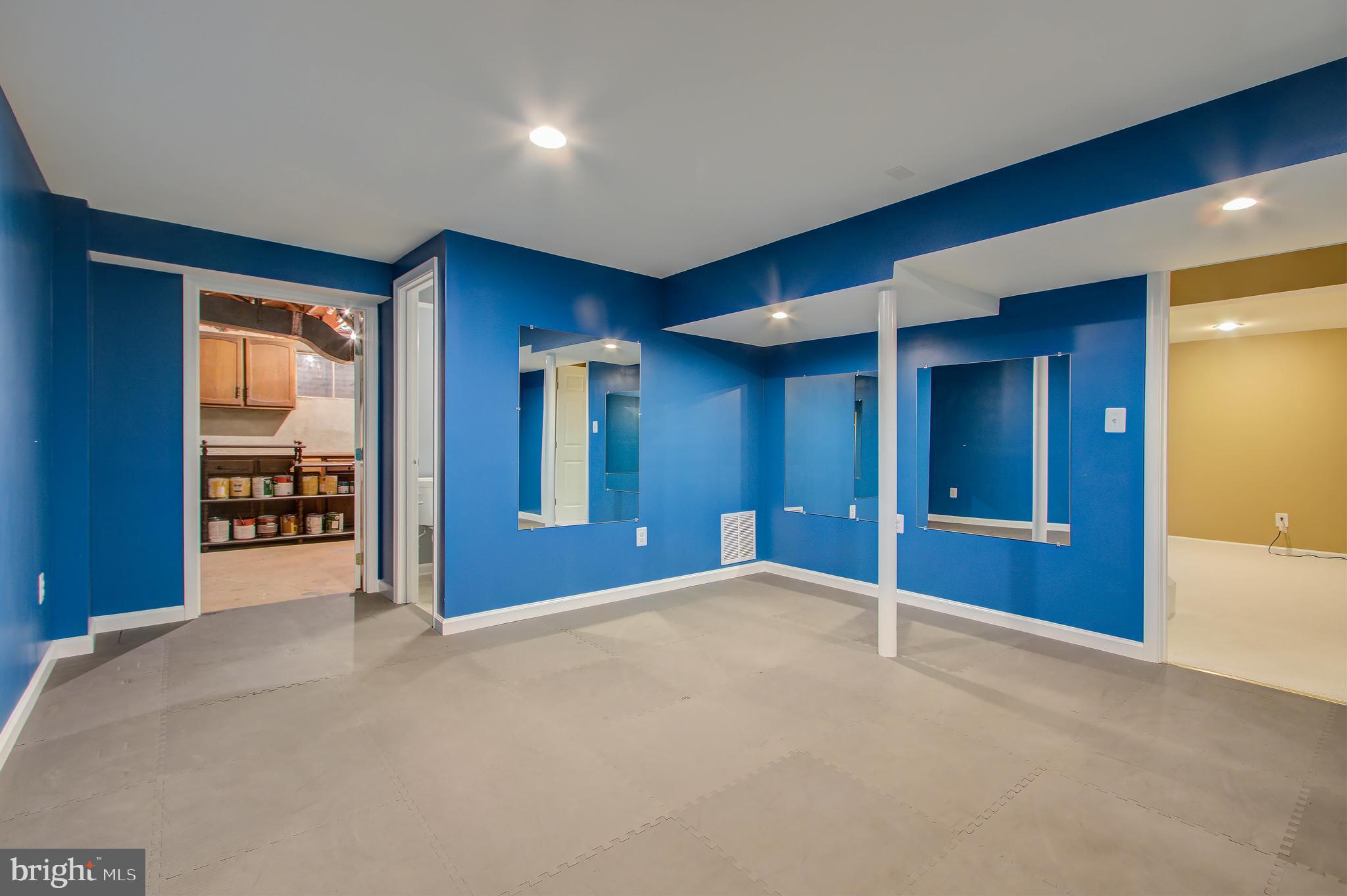 11904 State Rte 4707 Reston, VA 20191 - Photo 28 of 36
