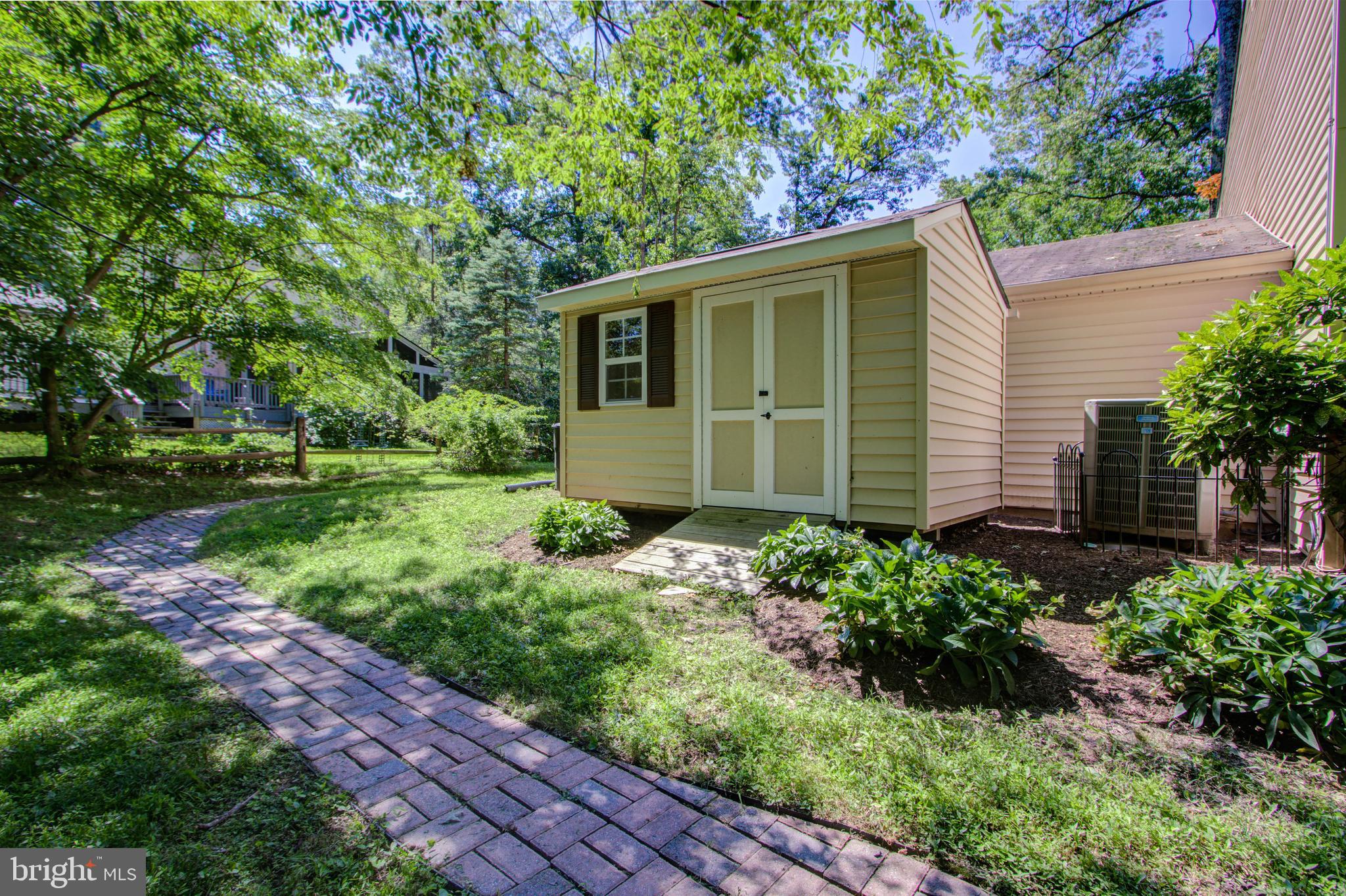11904 State Rte 4707 Reston, VA 20191 - Photo 31 of 36