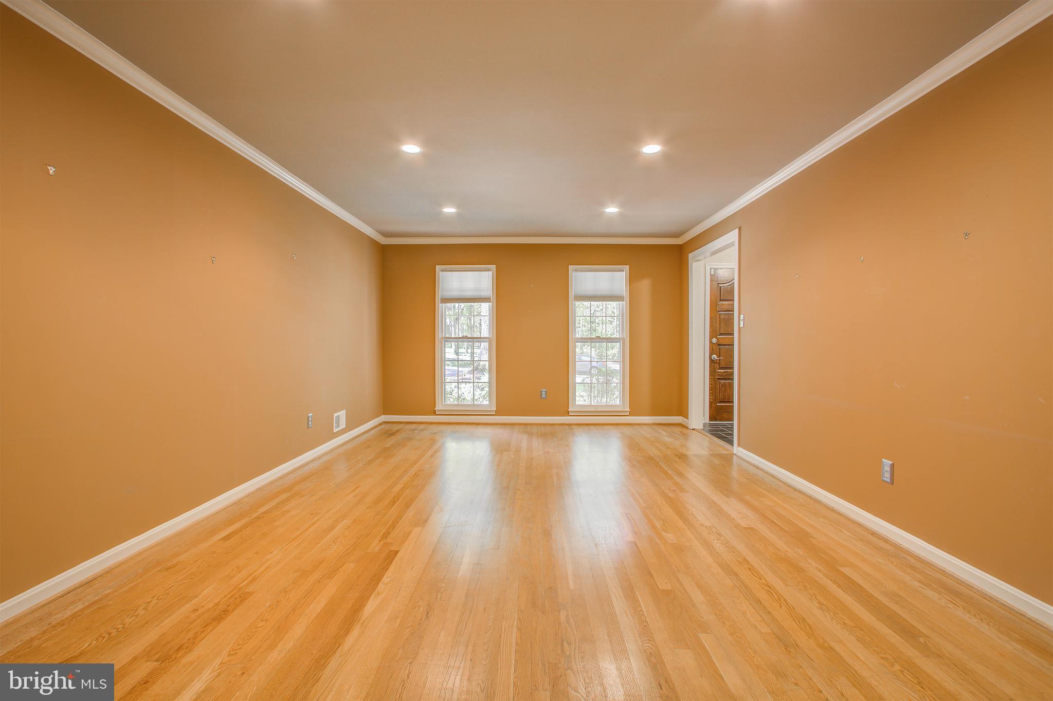 11904 State Rte 4707 Reston, VA 20191 - Photo 5 of 36