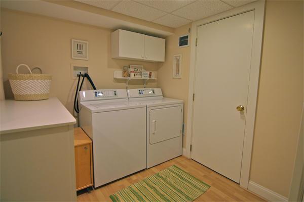 552 South Border Road Winchester, MA 01890 - Photo 18 of 19 a utility room with dryer and washer