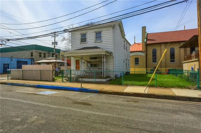 $160,000 | 206 Walnut Street, Carnegie, PA 15106