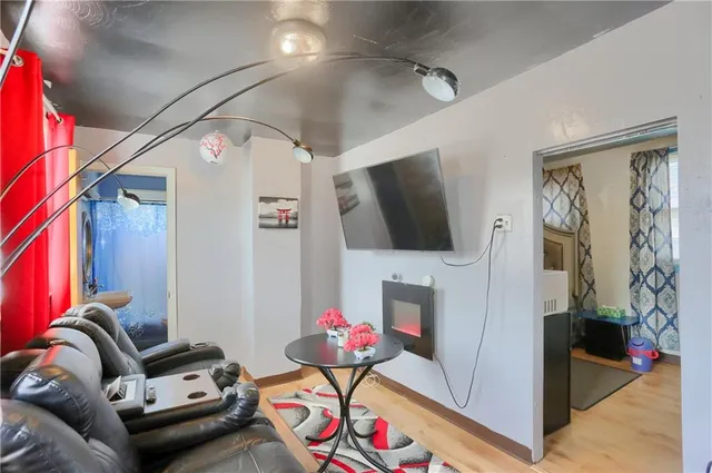 $160,000 | 206 Walnut Street, Carnegie, PA 15106